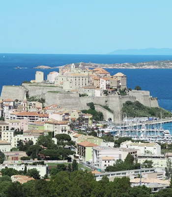 Locations de vacances en Corse - Que faire en Corse - Calvi